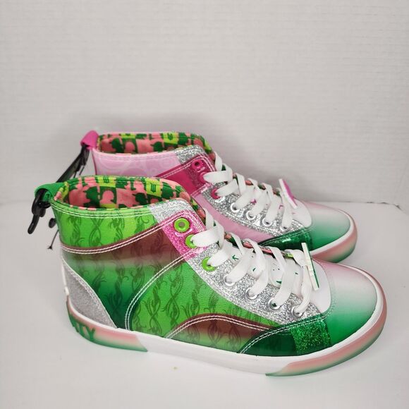 NEW Ground Up Beetle Juice Lydia Deetz Plush Character Slippers Women SIZE 9/10 - Picture 4 of 6